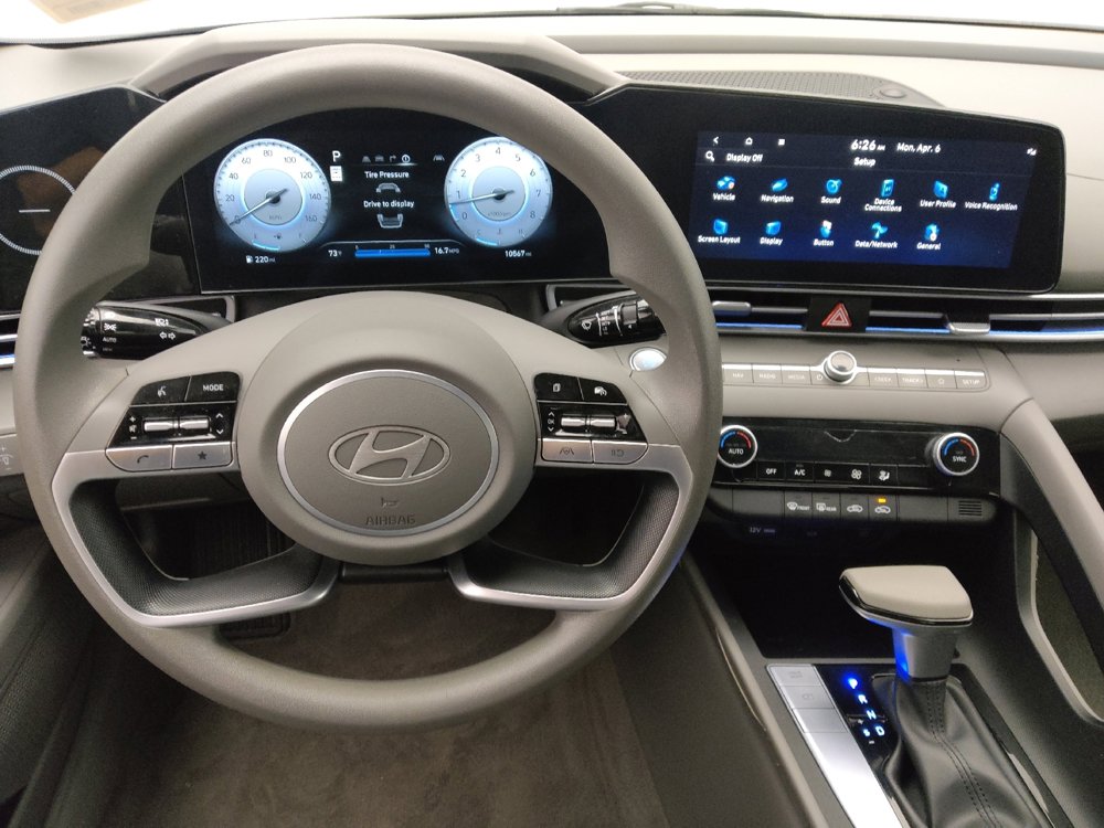 Used 2024 Hyundai Elantra SEL image 22