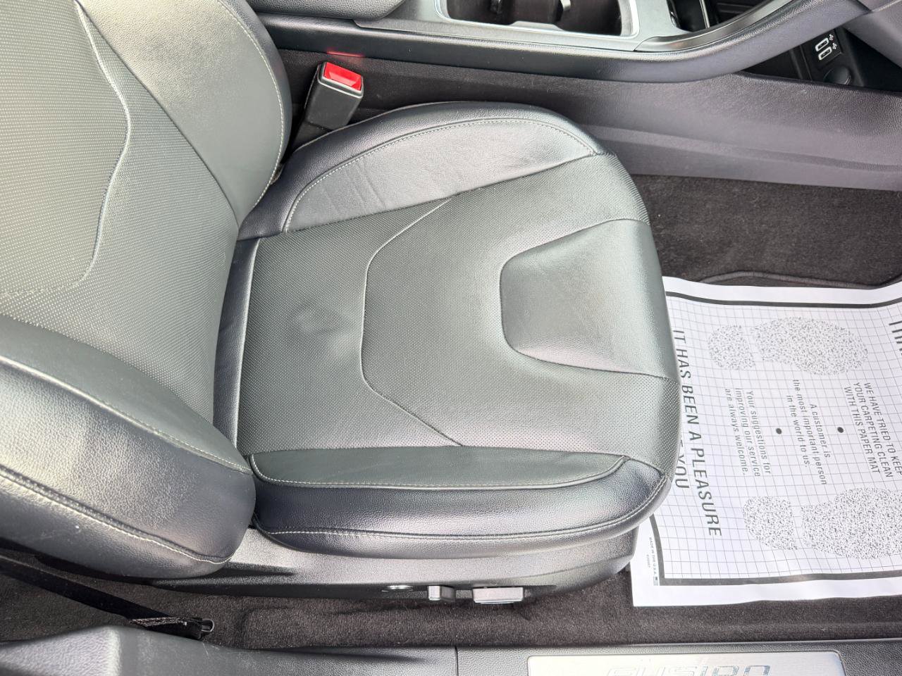 Used 2019 Ford Fusion Energi Titanium FWD image 43
