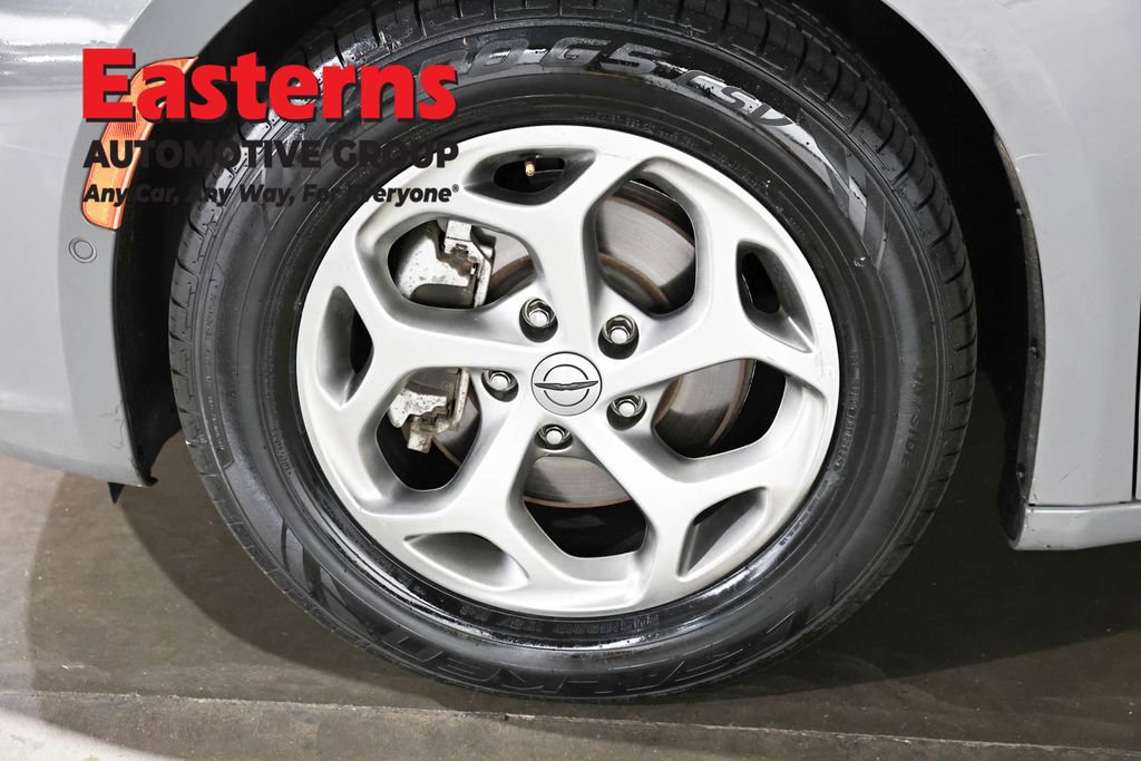 Used 2022 Chrysler Pacifica Limited FWD image 33