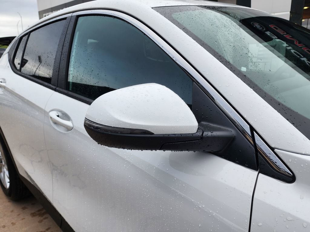 New 2026 Buick Envista Preferred FWD image 11