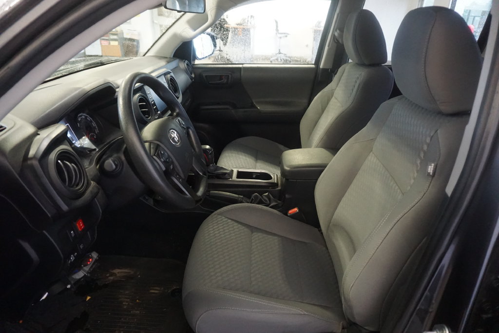 Used 2023 Toyota Tacoma SR AWD/4WD image 16