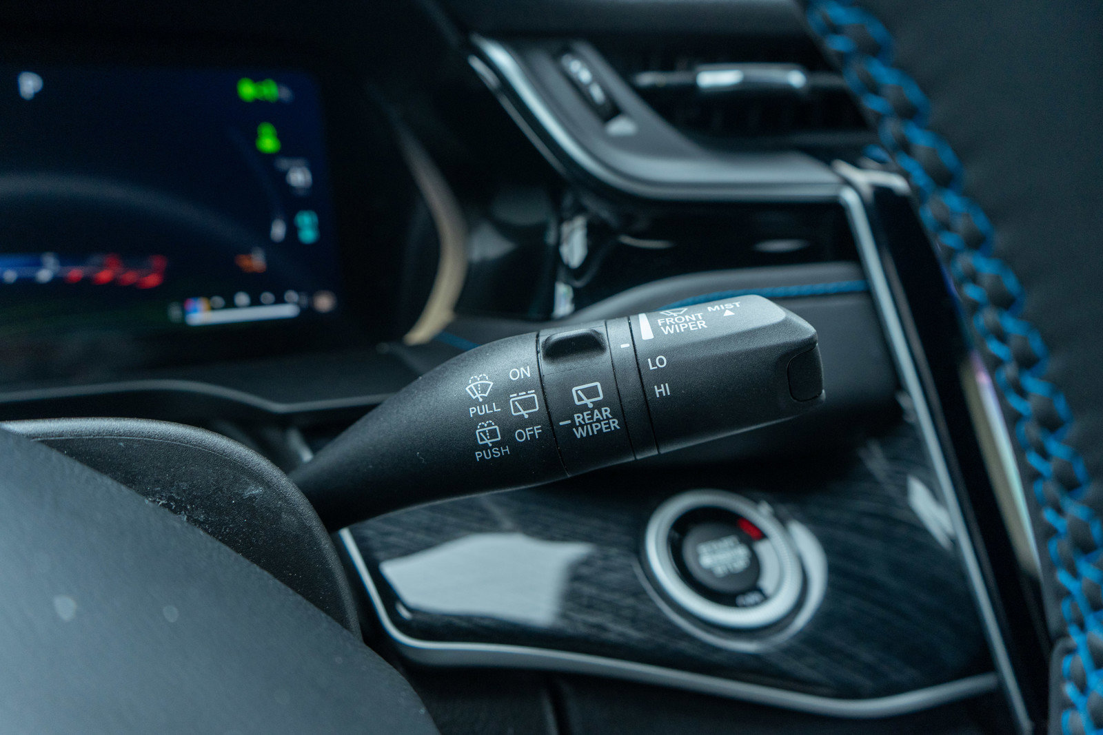 Used 2023 Jeep Grand Cherokee Trailhawk w/ Luxury Tech Group III image 31