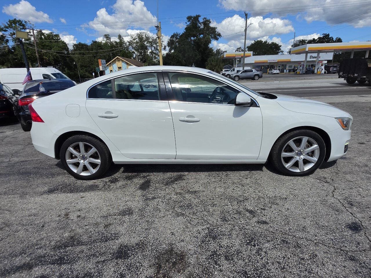Used 2016 Volvo S60 T5 Premier w/ Protection Package AWD/4WD image 8
