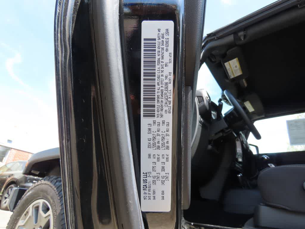 Used 2015 Jeep Wrangler Rubicon w/ Power Convenience Group image 24