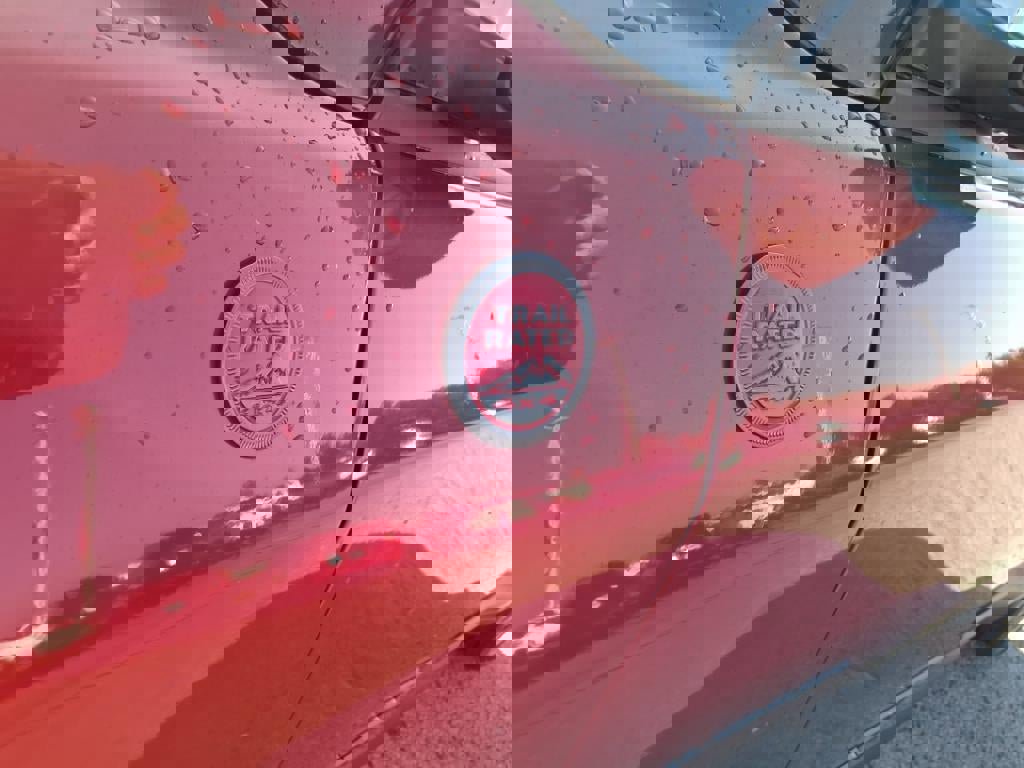 Used 2024 Jeep Compass Trailhawk image 7