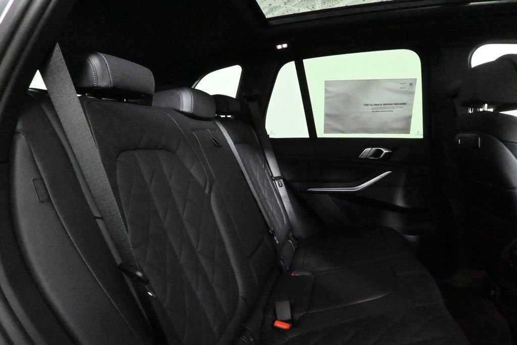 Used 2026 BMW X5 xDrive50e w/ Premium Package image 36
