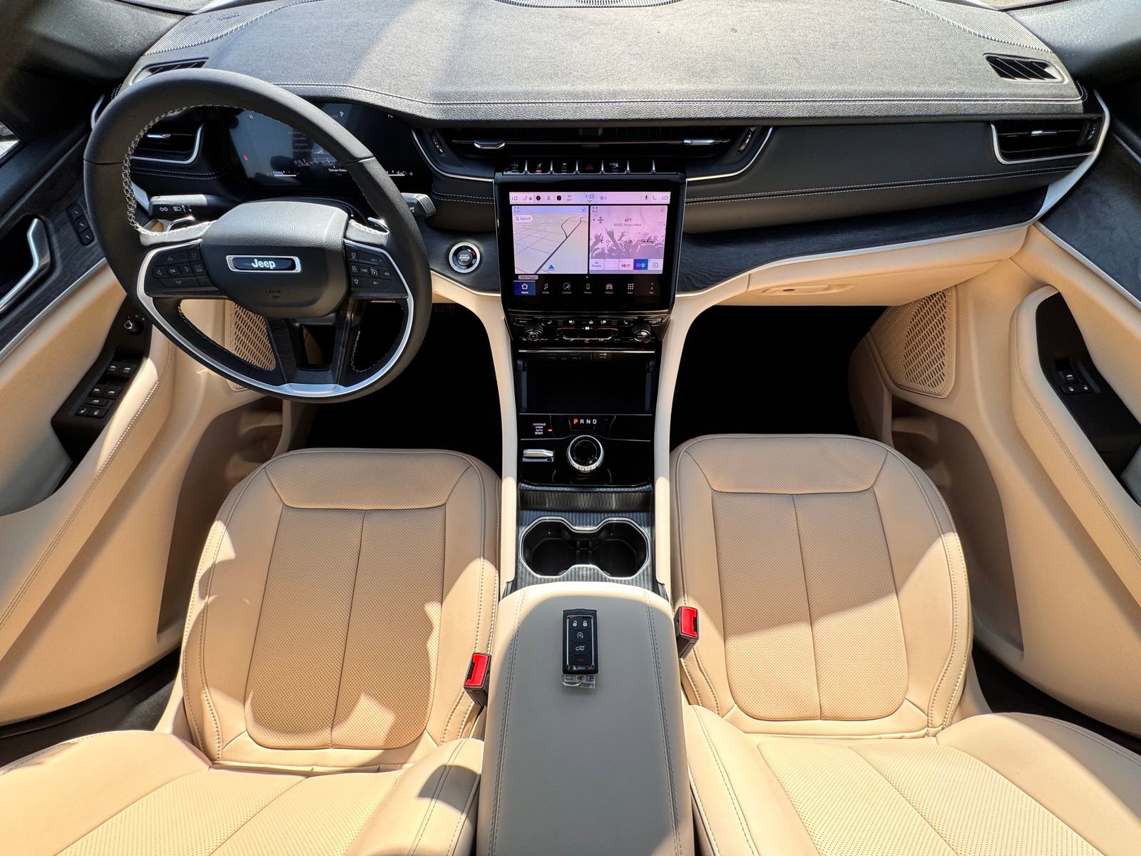 New 2025 Jeep Grand Cherokee Limited w/ Luxury Tech Group II image 12