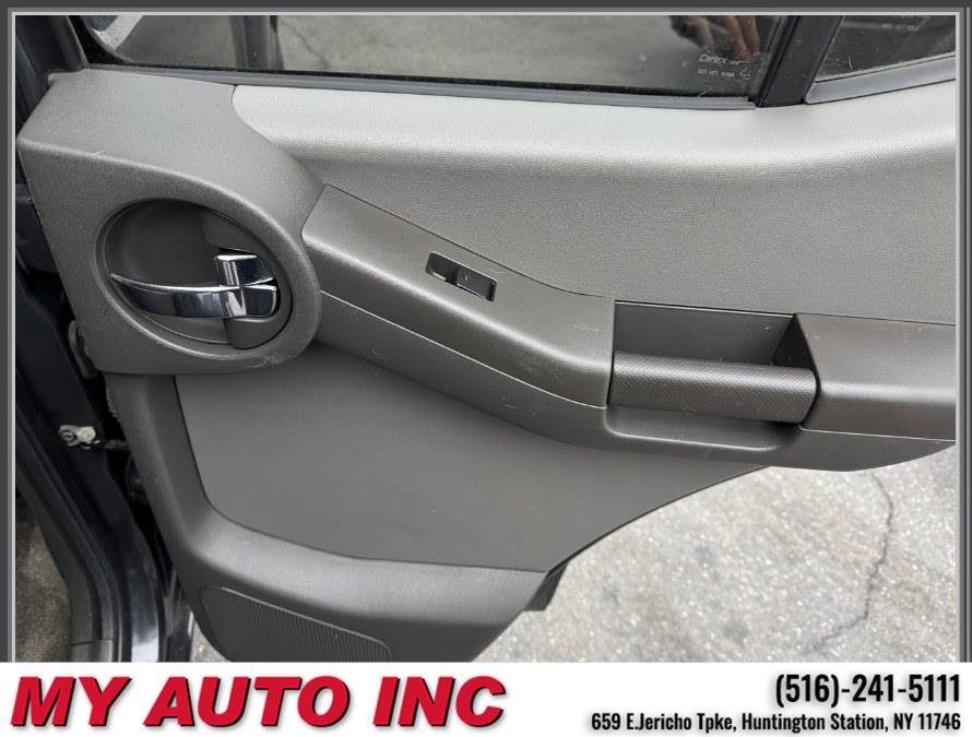 Used 2012 Nissan Xterra S image 28