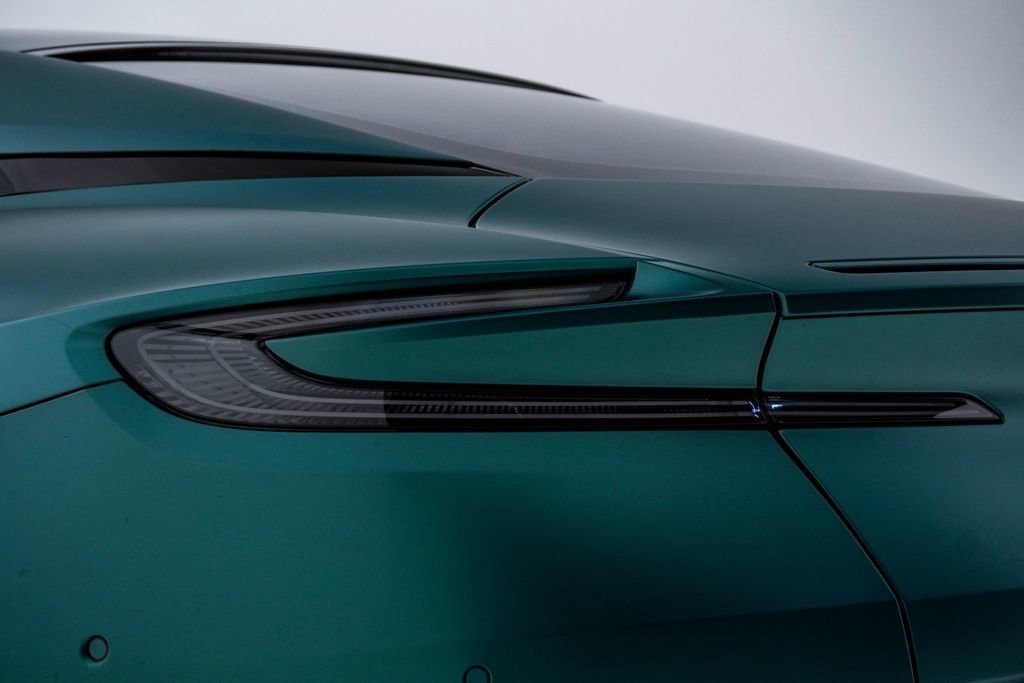 Used 2024 Aston Martin DB12 Coupe image 13