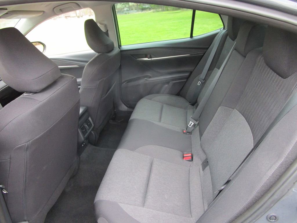 Used 2025 Toyota Camry LE image 14