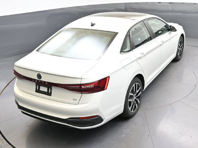 Used 2026 Volkswagen Jetta SE FWD image 48