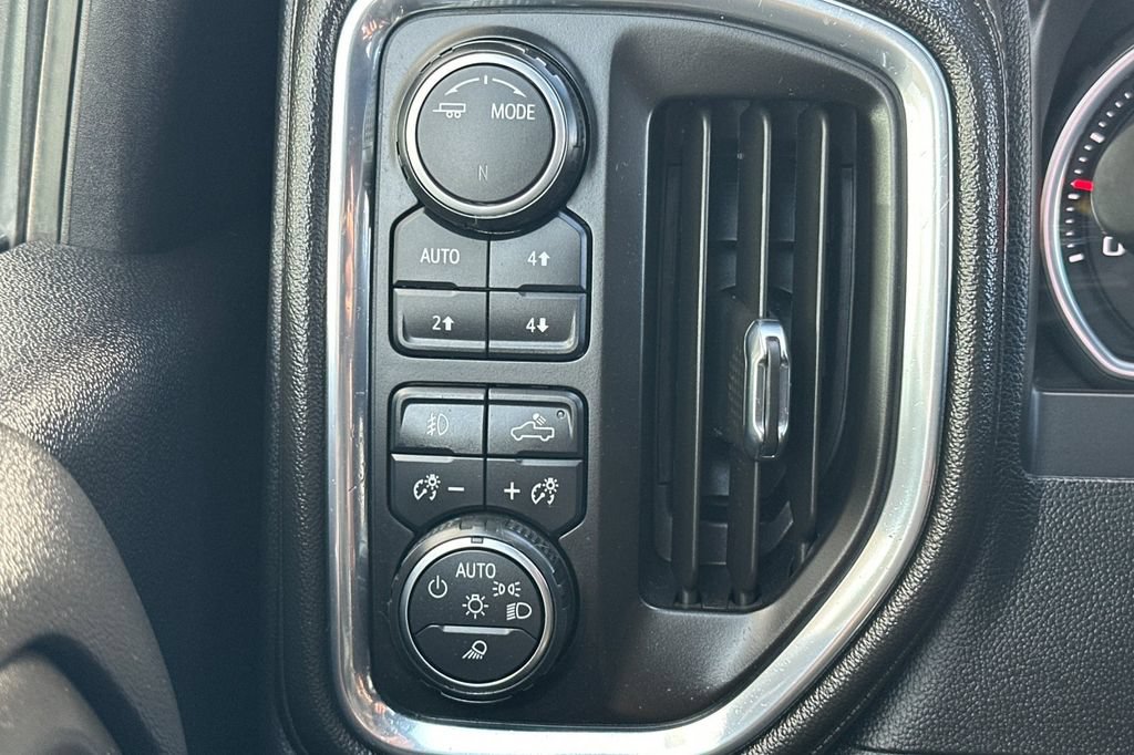 Used 2023 Chevrolet Silverado 2500 High Country AWD/4WD image 31