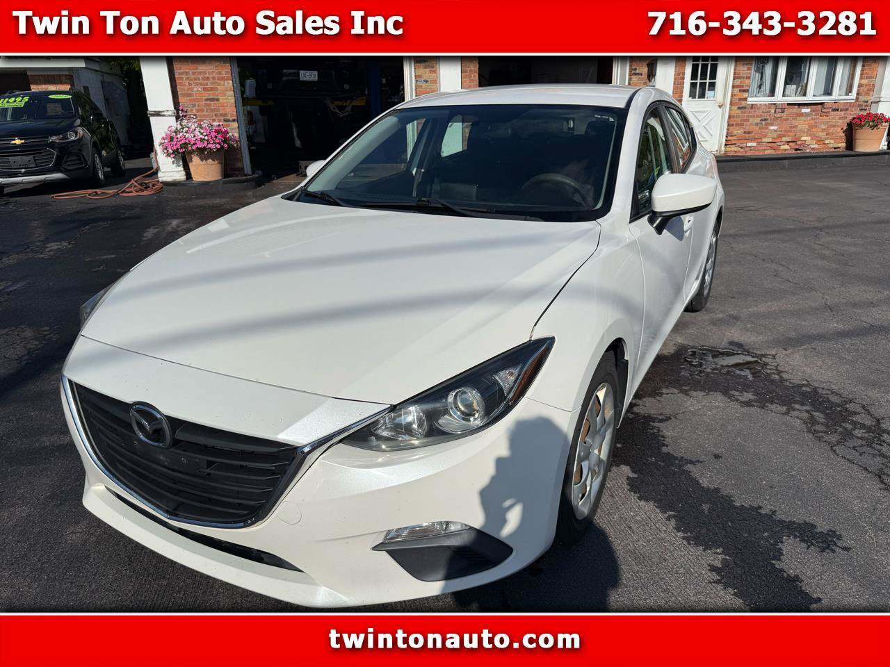 Used 2015 MAZDA MAZDA3 i Sport FWD image 1