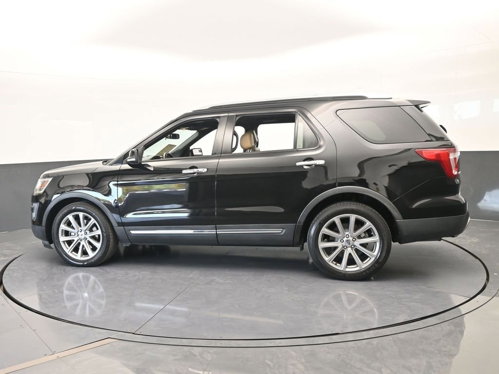 Used 2017 Ford Explorer Limited image 3