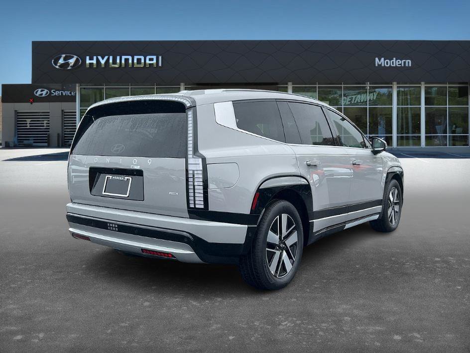 New 2026 Hyundai Ioniq 9 SEL image 3