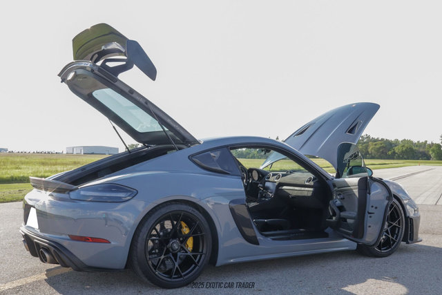 Used 2023 Porsche 718 Cayman GT4 RS image 18