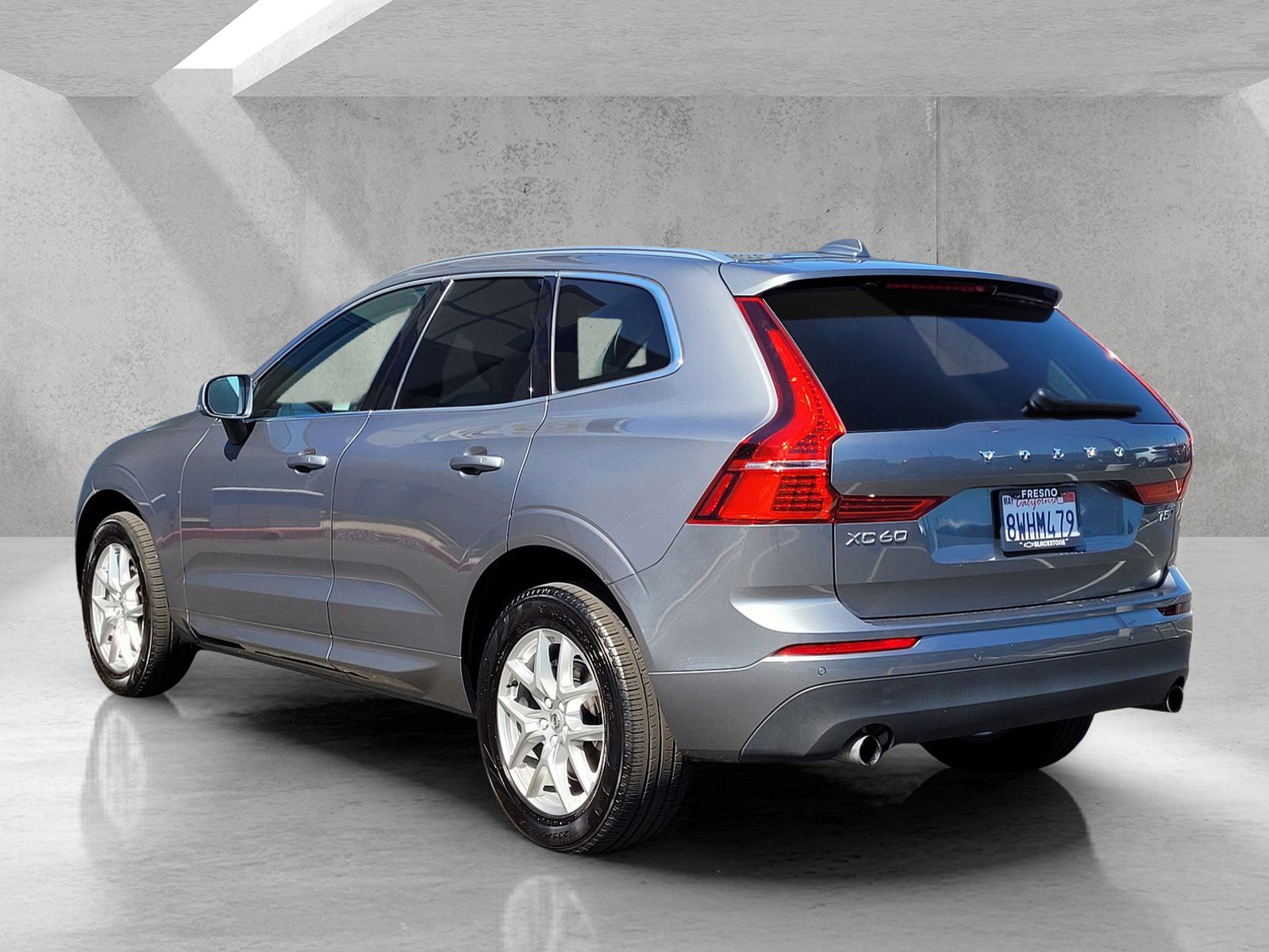 Used 2021 Volvo XC60 T5 Momentum image 6