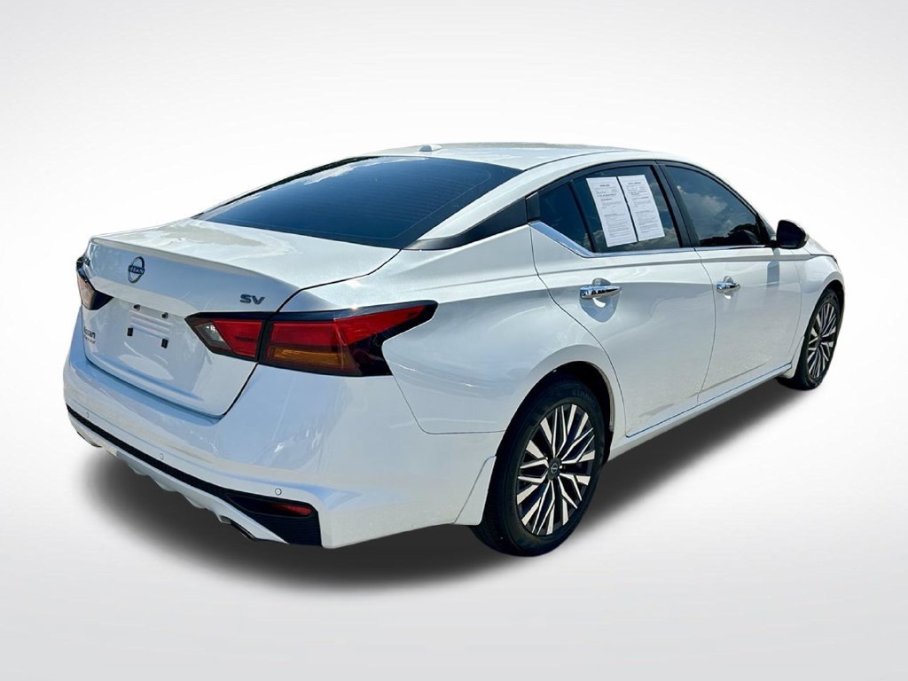 Certified 2024 Nissan Altima 2.5 SV w/ SV Premium Package FWD image 6
