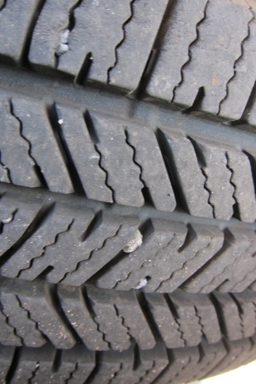 Used 2014 Ford E-450 and Econoline 450 Super Duty w/ Shuttle Bus Prep Package image 11