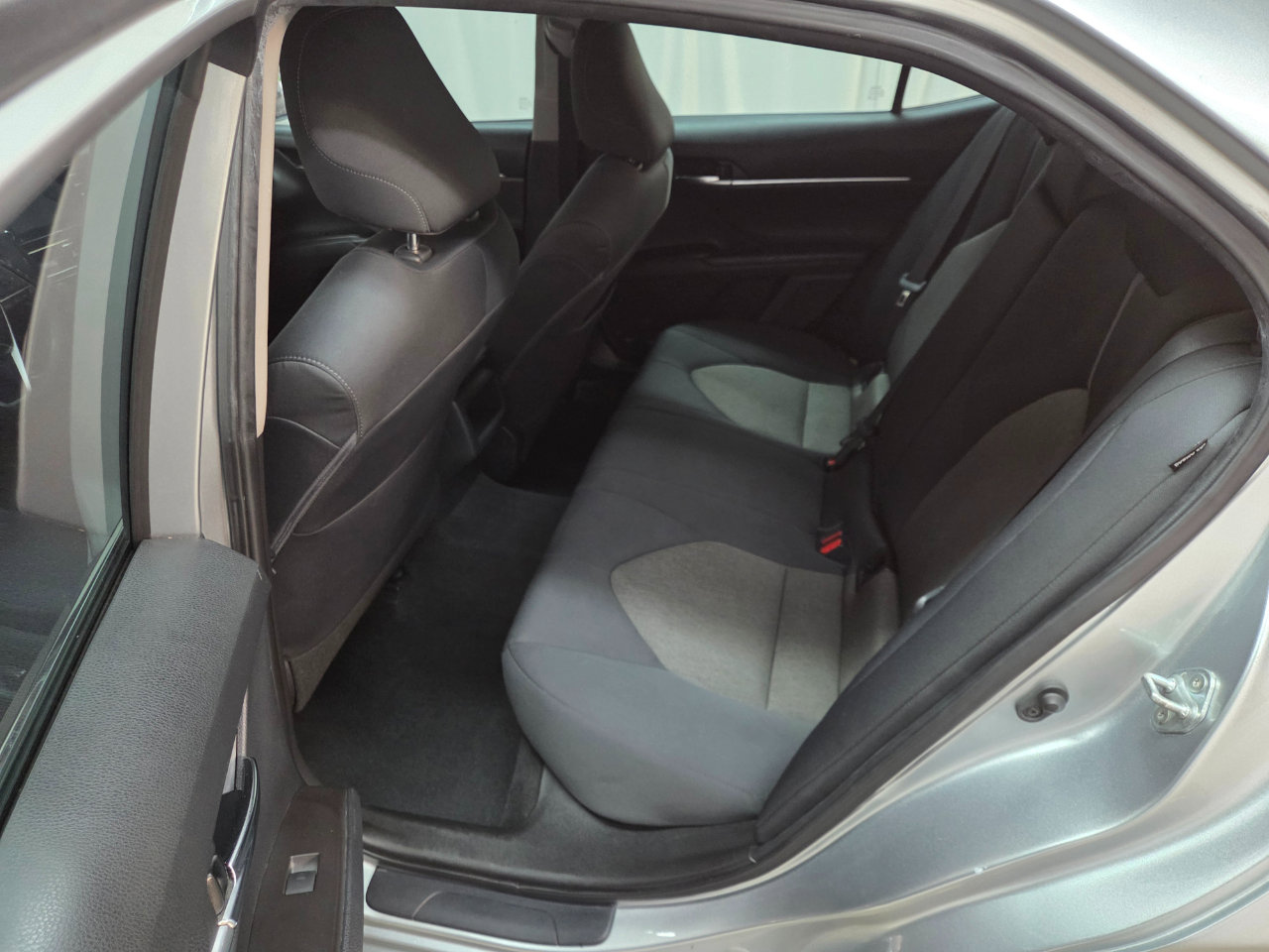 Used 2021 Toyota Camry LE image 16