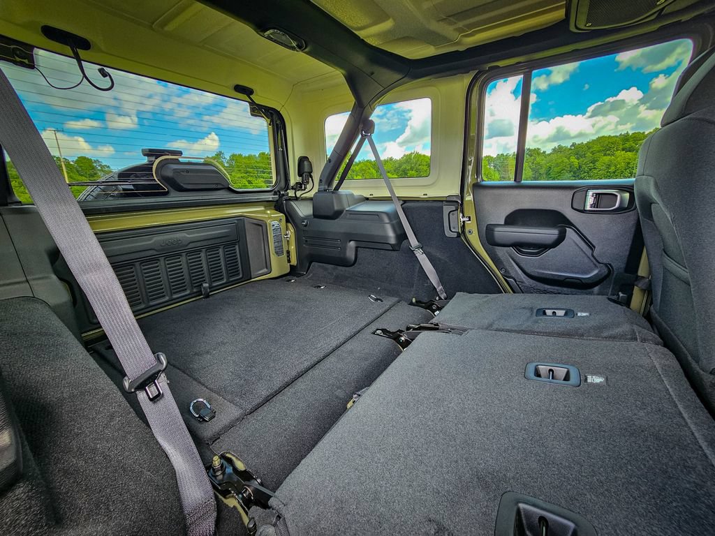 New 2026 Jeep Wrangler Unlimited Sport AWD/4WD image 33