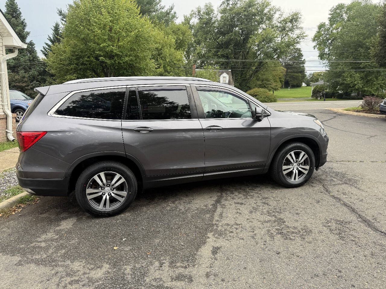 Used 2017 Honda Pilot EX-L image 10