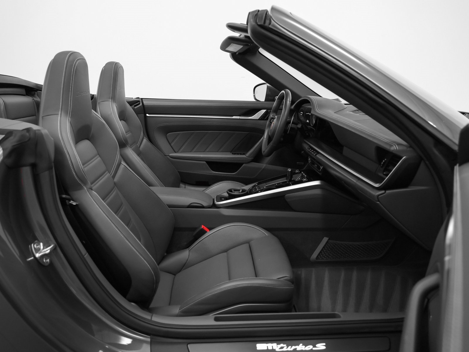 Used 2021 Porsche 911 Turbo S image 36