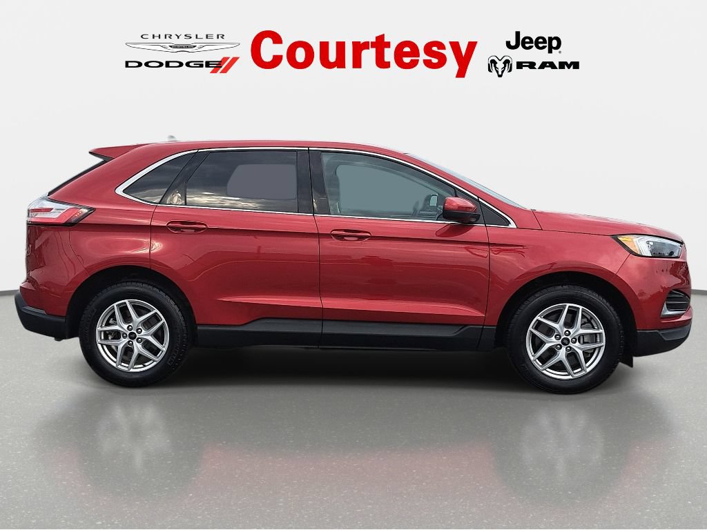 Used 2023 Ford Edge SEL AWD/4WD image 3