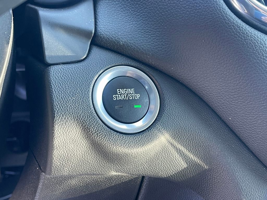 Used 2023 Chevrolet Equinox LT image 25