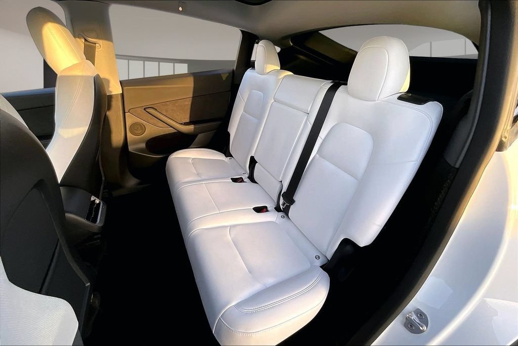 Used 2023 Tesla Model Y Performance AWD/4WD image 20