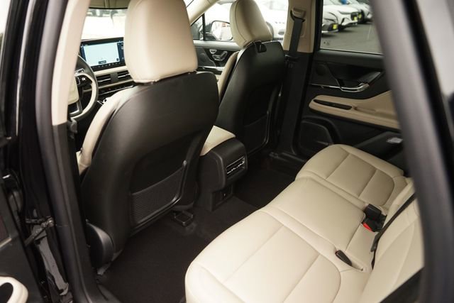 Used 2026 Lincoln Corsair Premiere AWD/4WD image 11