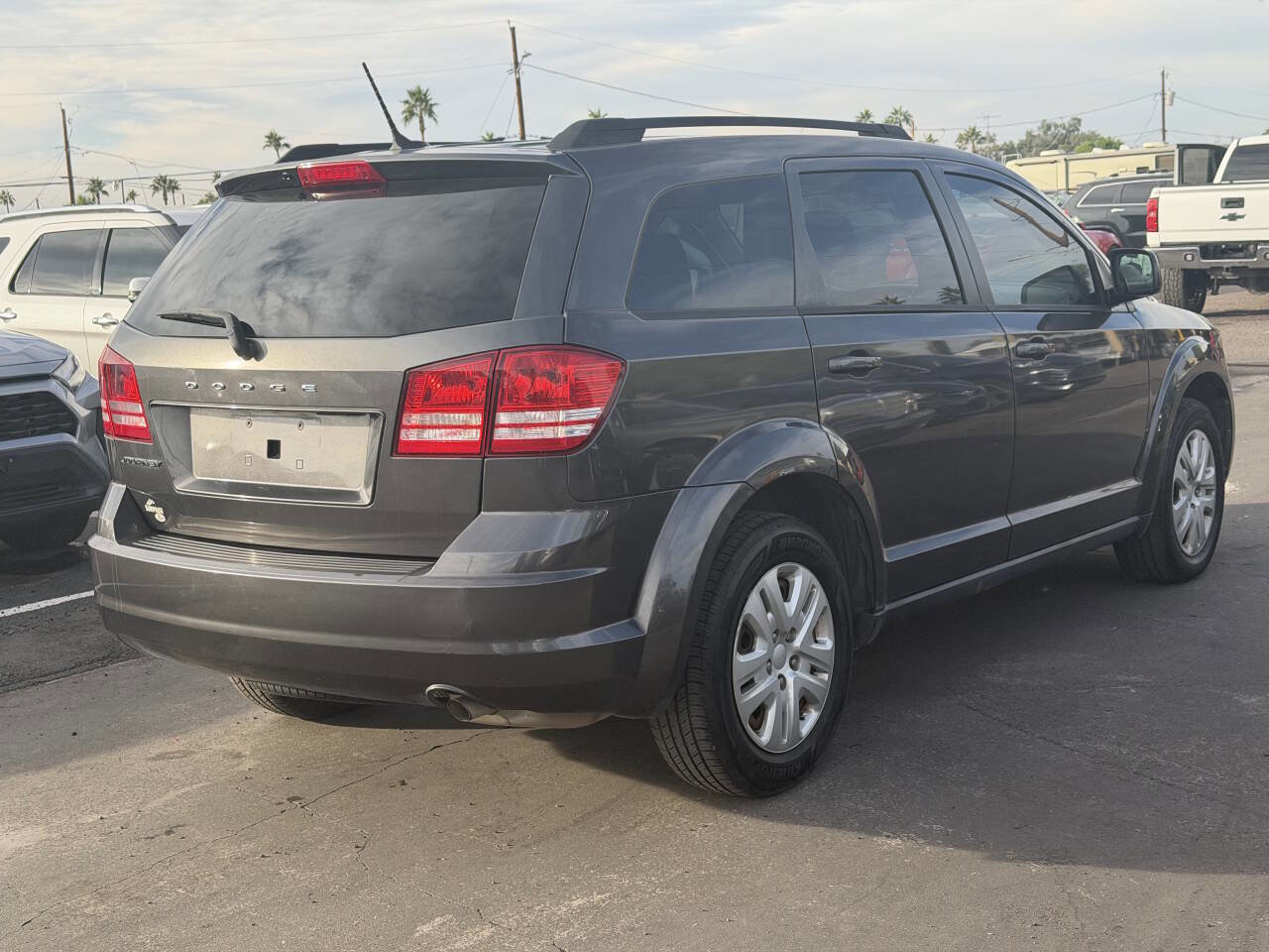 Used 2018 Dodge Journey SE image 13