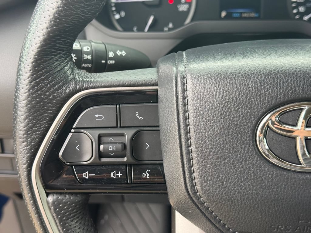 Used 2023 Toyota Tundra Limited w/ Power Package RWD image 12