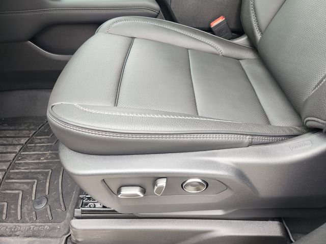 Used 2026 GMC Yukon Denali w/ Sun & Power Step Package AWD/4WD image 24
