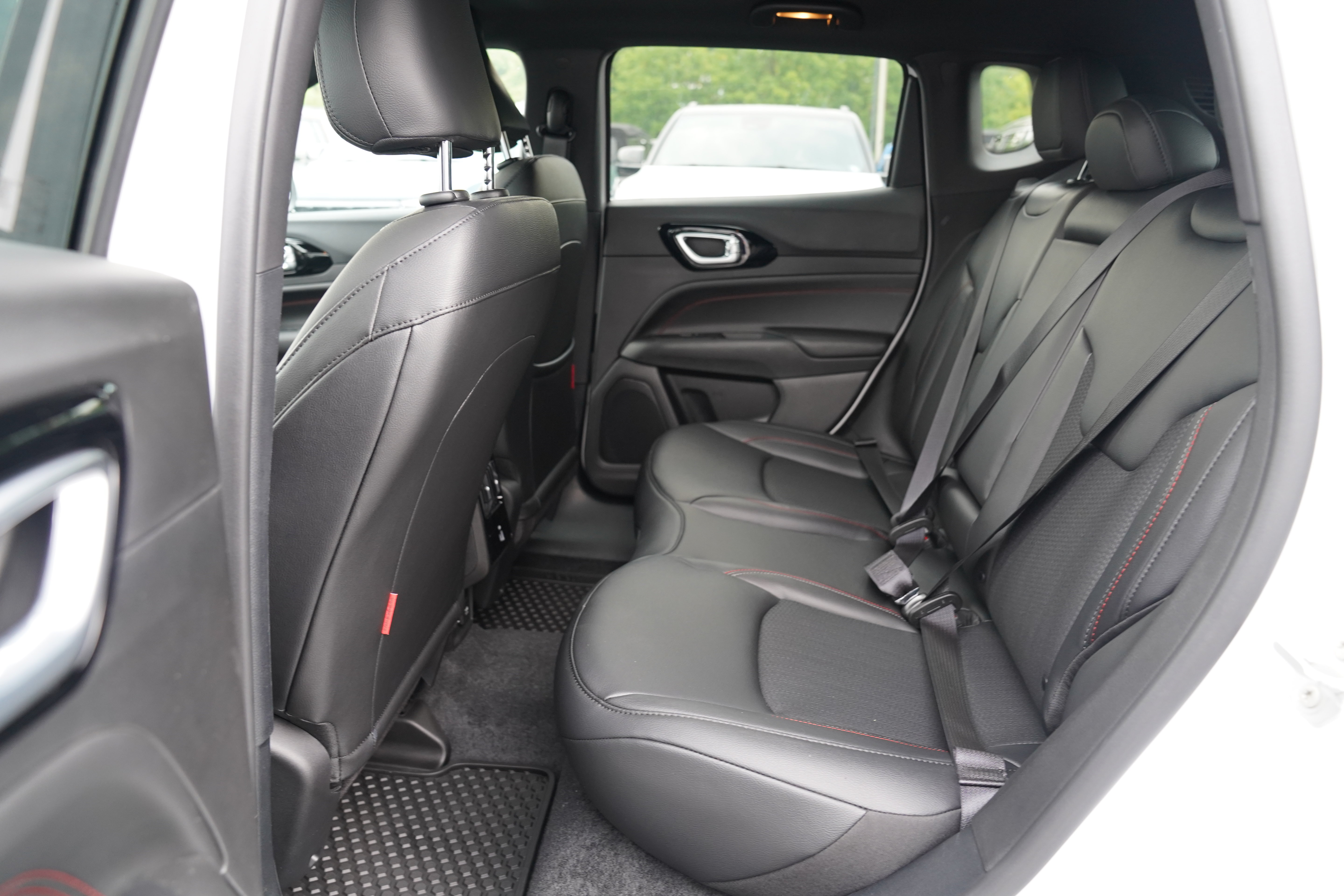 New 2026 Jeep Compass Trailhawk AWD/4WD image 5