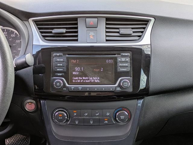 Used 2017 Nissan Sentra SR w/ SR Midnight Edition FWD image 18