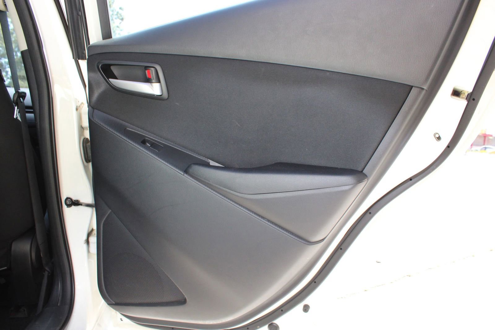Used 2019 Toyota Yaris LE FWD image 11