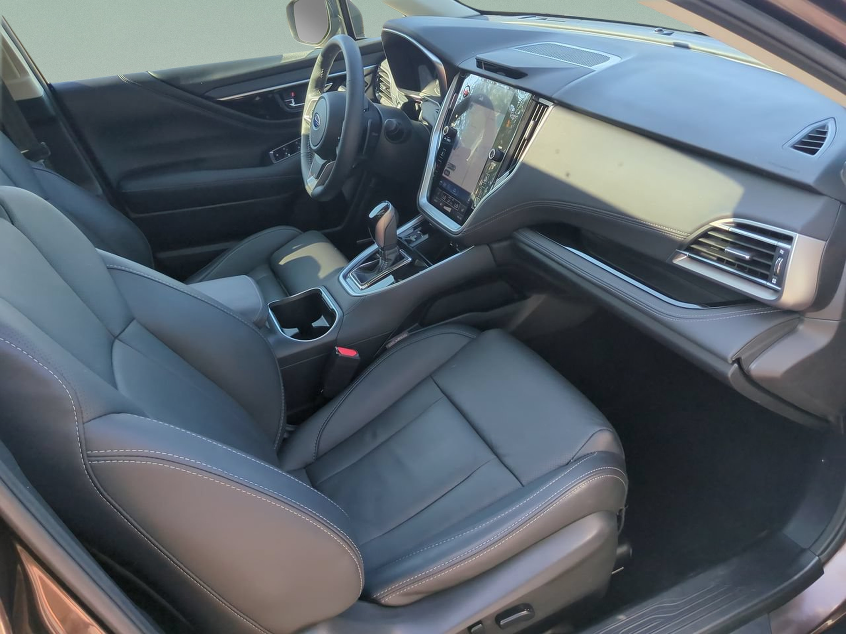 Used 2022 Subaru Outback Limited AWD/4WD image 19