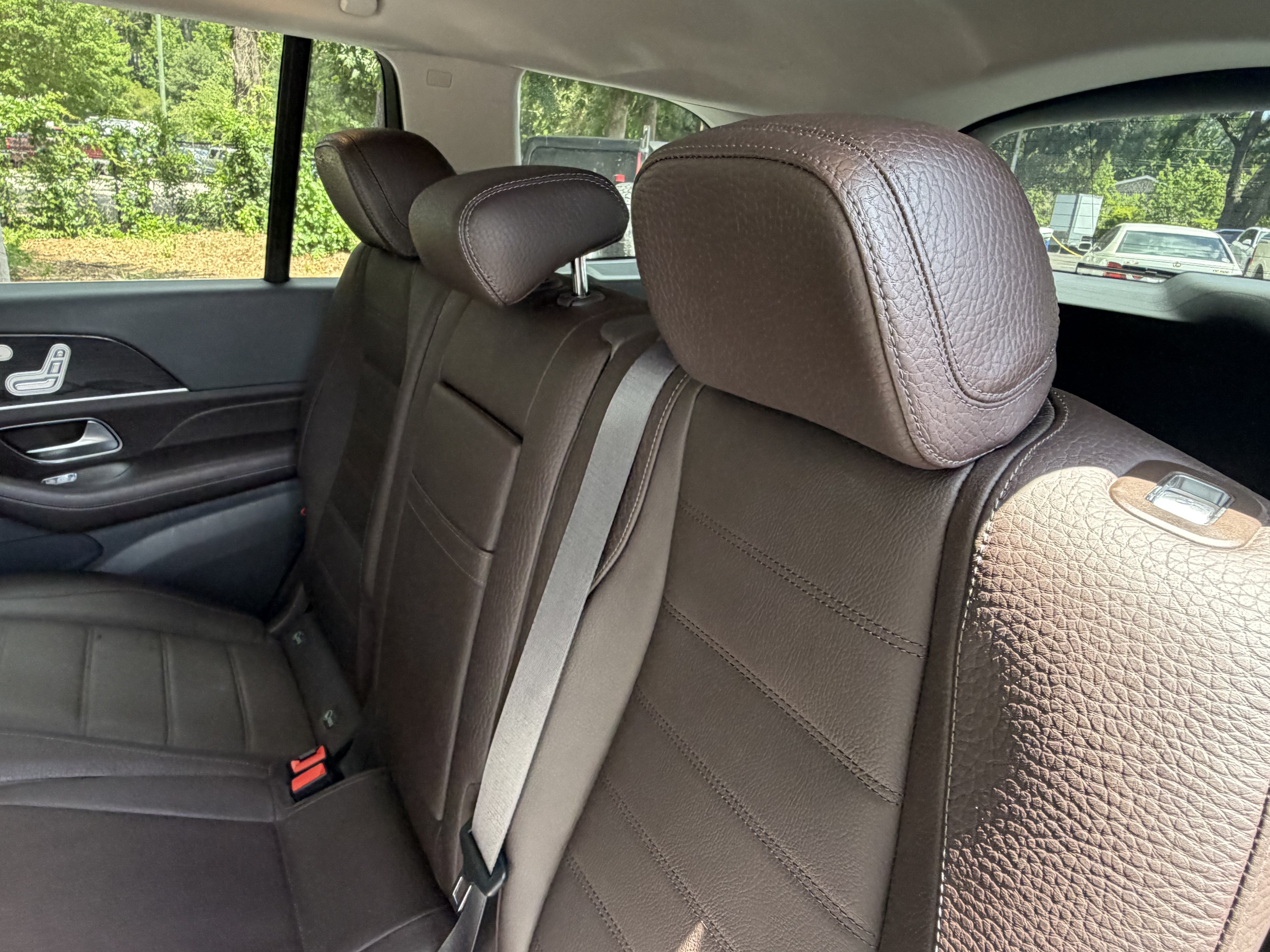 Used 2020 Mercedes-Benz GLS 450 4MATIC image 34