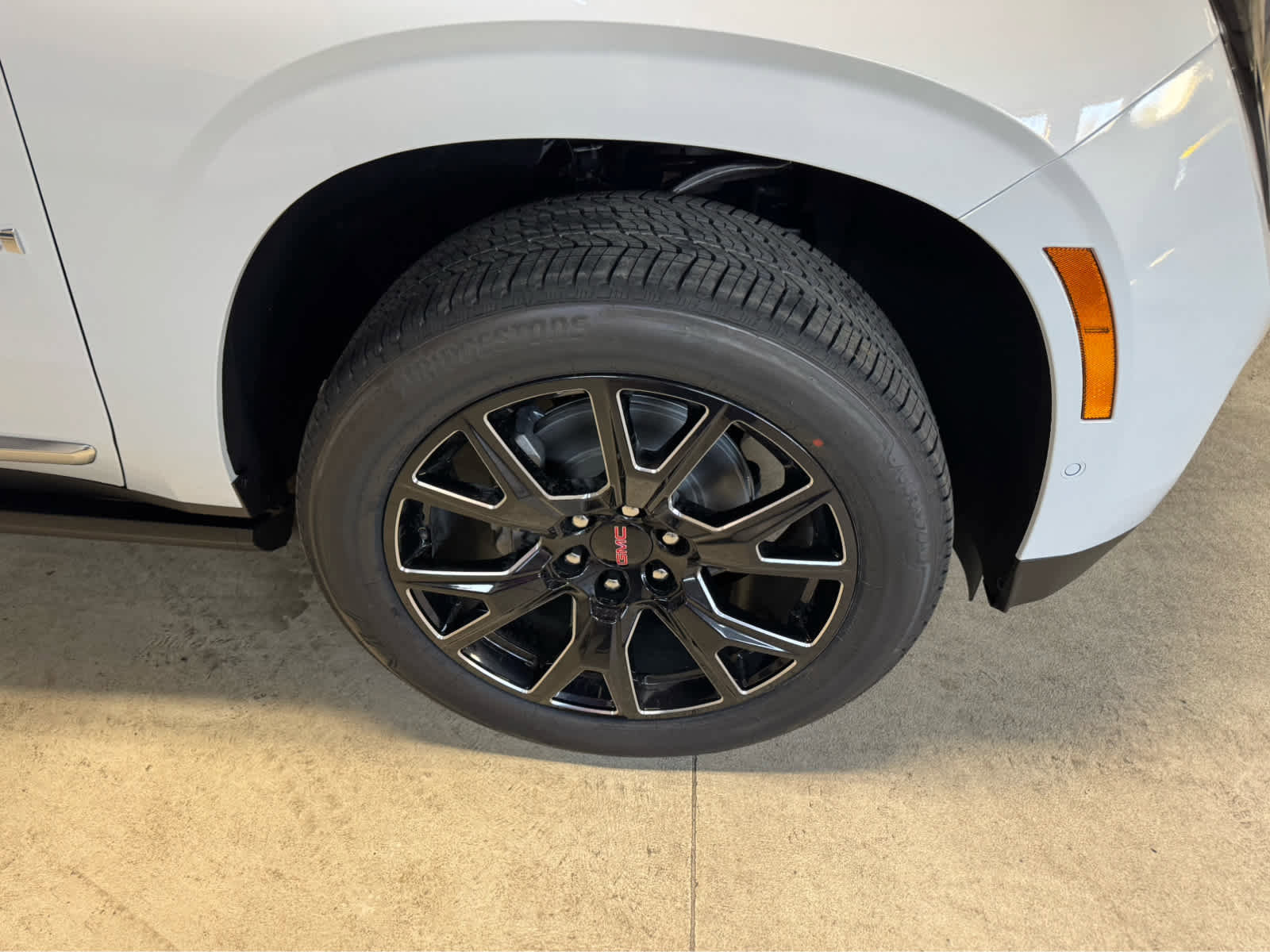New 2026 GMC Yukon XL Denali w/ Sun & Power Step Package image 7