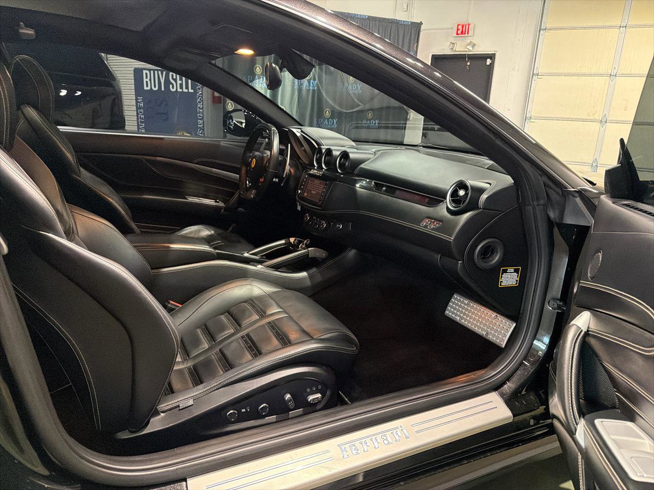 Used 2014 Ferrari FF image 26