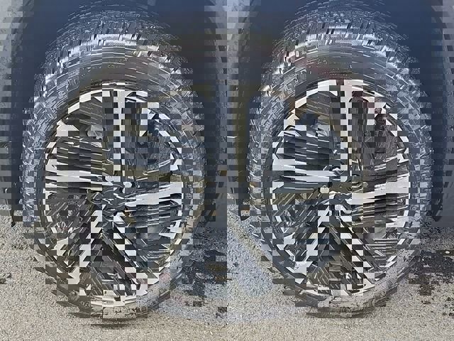 New 2026 Chevrolet Equinox RS w/ LPO, Floor Liner Package image 31