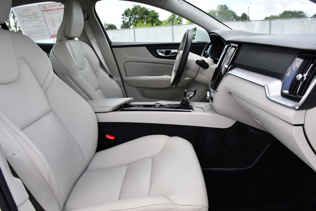 Used 2019 Volvo S60 T5 Momentum w/ Premium Package FWD image 35