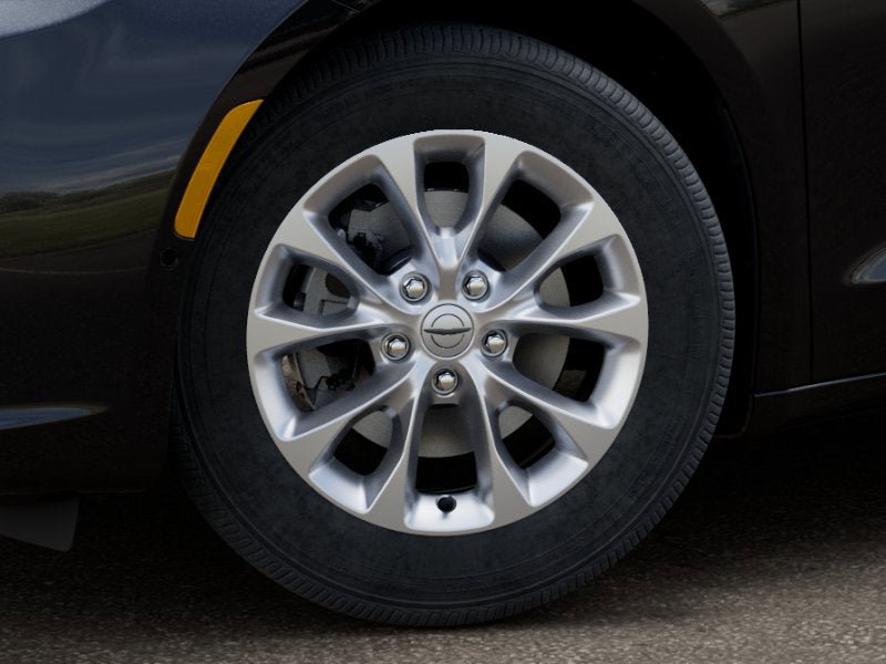 New 2026 Chrysler Pacifica Limited image 8