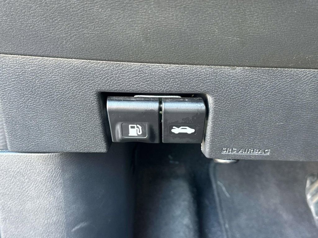Used 2023 Nissan Kicks SV image 27