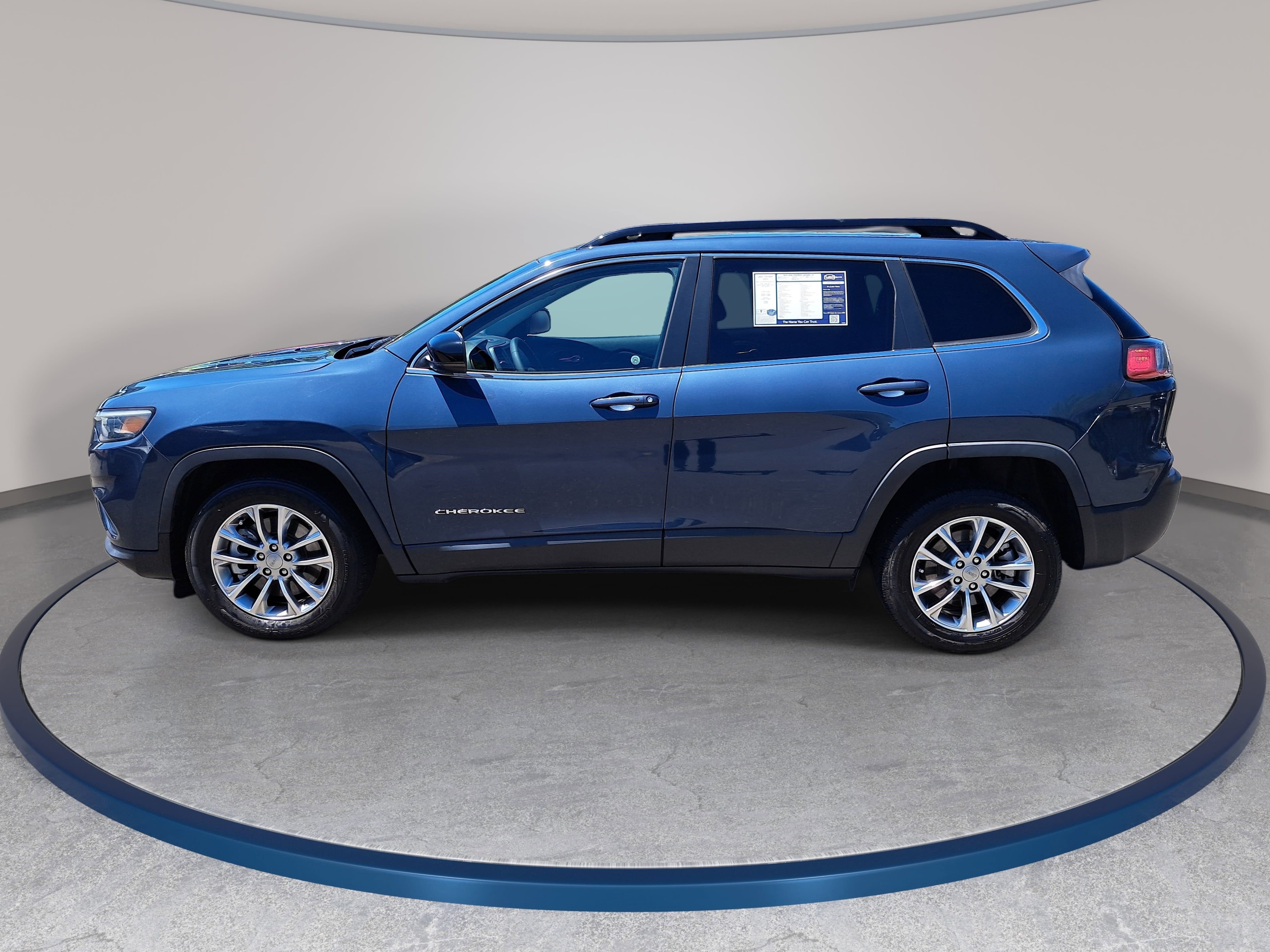 Used 2022 Jeep Cherokee Latitude Lux w/ Sun & Sound Group FWD image 8