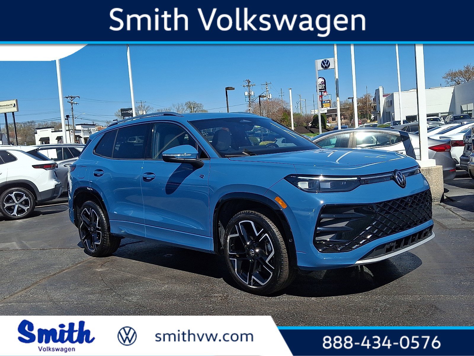Certified 2025 Volkswagen Tiguan SEL R-Line AWD/4WD image 1