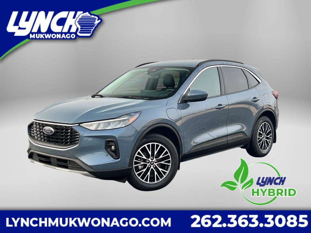 Used 2023 Ford Escape SE w/ Class II Trailer Tow Package FWD image 1