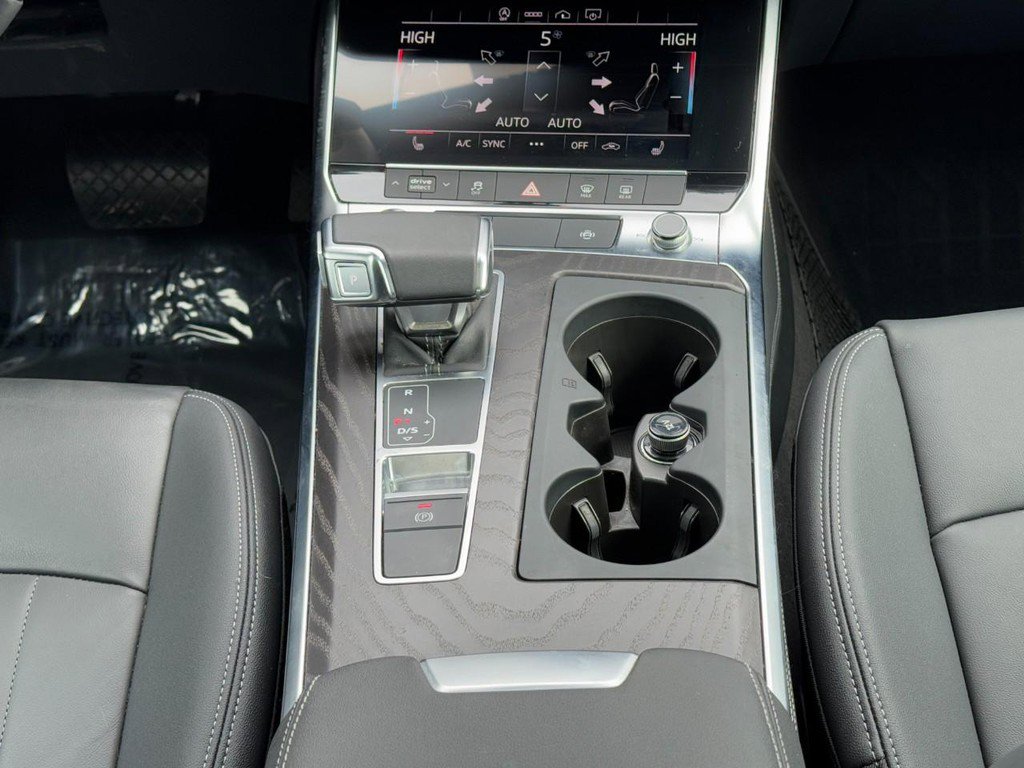 Used 2023 Audi A6 Premium Plus w/ Premium Plus Package image 15