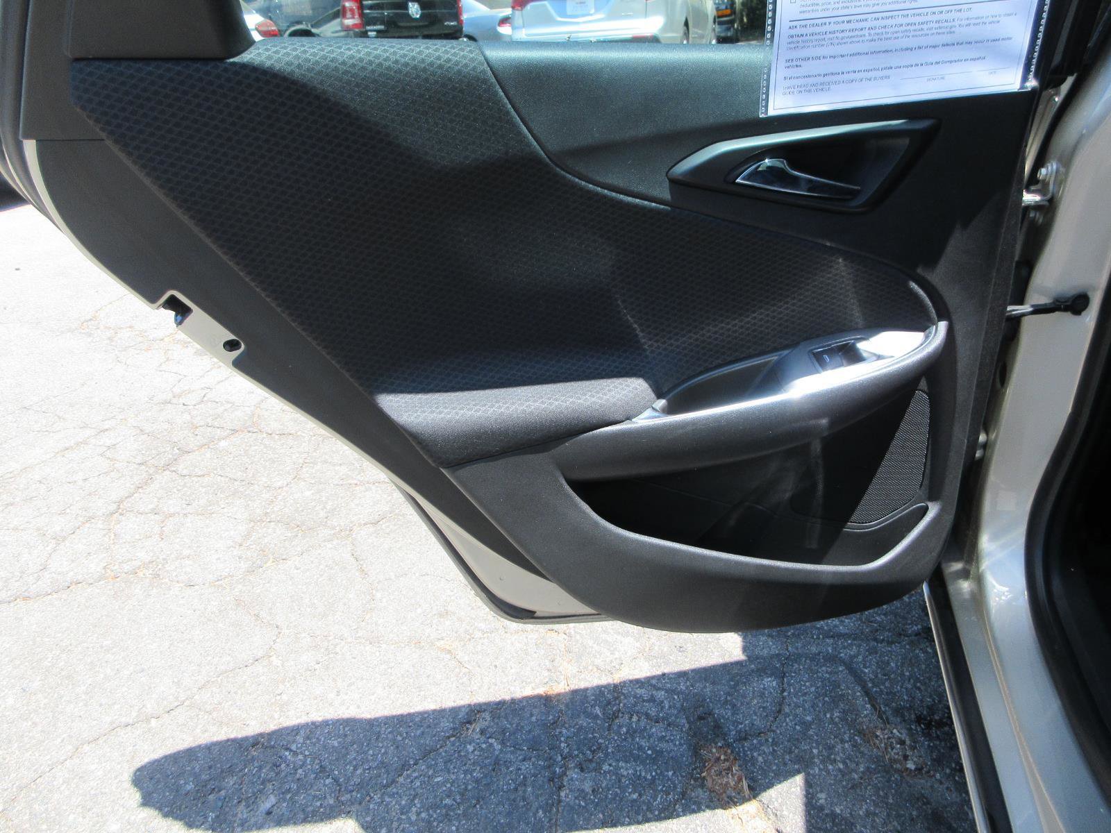 Used 2016 Chevrolet Malibu LT w/ Driver Confidence Package FWD image 16